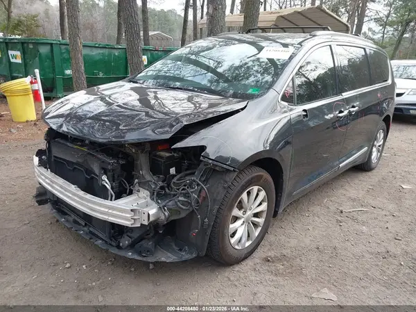 2C4RC1BG3HR539101 2017 CHRYSLER PACIFICA - Image 2