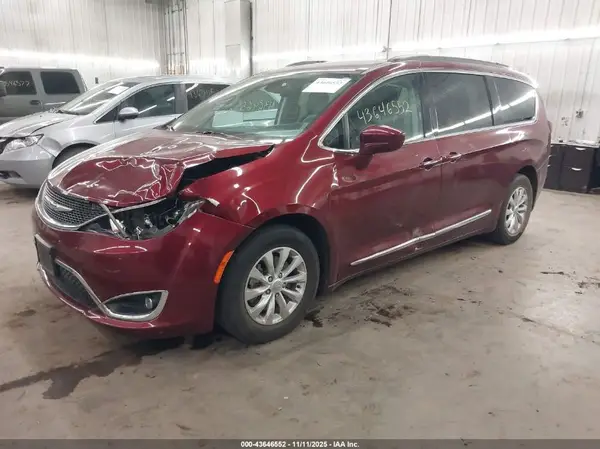 2C4RC1BG3HR539874 2017 CHRYSLER PACIFICA - Image 2