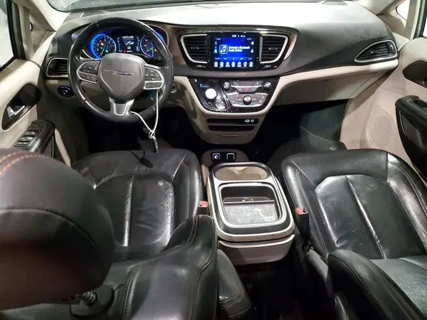 2C4RC1BG3HR540605 2017 CHRYSLER PACIFICA - Image 8