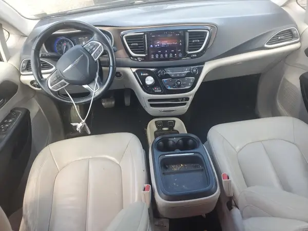 2C4RC1BG3HR542449 2017 CHRYSLER PACIFICA - Image 8