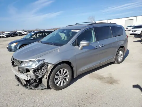 2C4RC1BG3HR543861 2017 CHRYSLER PACIFICA - Image 1