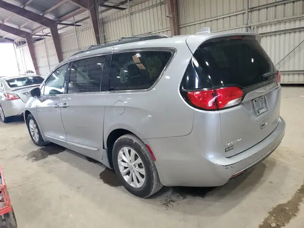 2C4RC1BG3HR543908 2017 CHRYSLER PACIFICA - Image 2