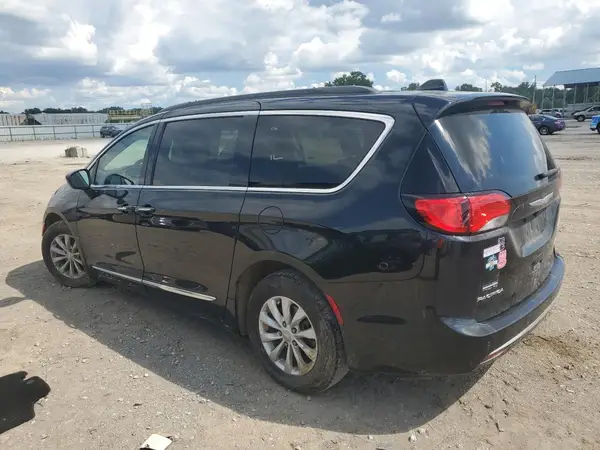 2C4RC1BG3HR544069 2017 CHRYSLER PACIFICA - Image 2
