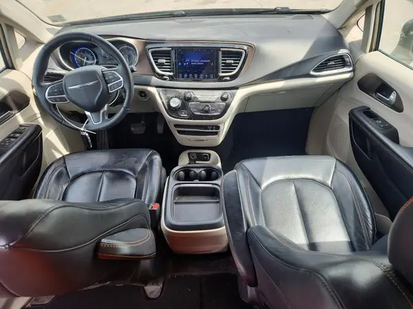 2C4RC1BG3HR552981 2017 CHRYSLER PACIFICA - Image 8