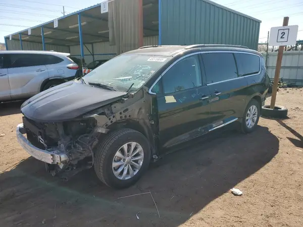 2C4RC1BG3HR569490 2017 CHRYSLER PACIFICA - Image 1