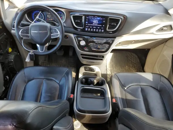 2C4RC1BG3HR569490 2017 CHRYSLER PACIFICA - Image 8