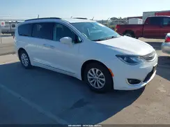 2C4RC1BG3HR576231 2017 CHRYSLER PACIFICA