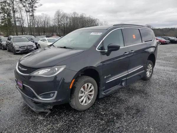 2C4RC1BG3HR583146 2017 CHRYSLER PACIFICA - Image 1