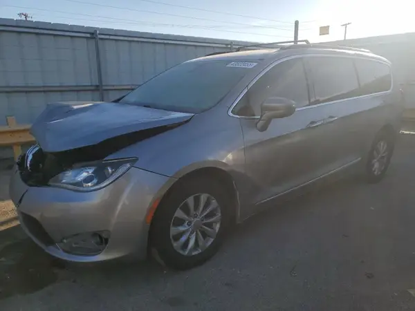 2C4RC1BG3HR583681 2017 CHRYSLER PACIFICA - Image 1