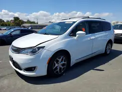 2C4RC1BG3HR587844 2017 CHRYSLER PACIFICA
