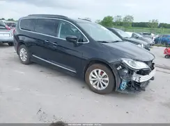 2C4RC1BG3HR598732 2017 CHRYSLER PACIFICA