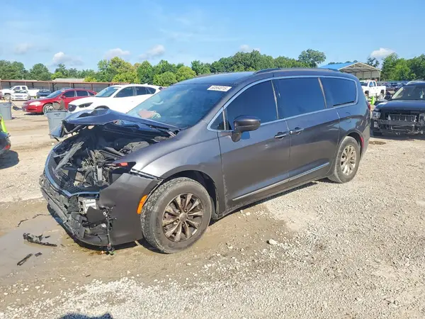 2C4RC1BG3HR610524 2017 CHRYSLER PACIFICA - Image 1