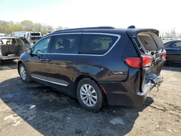 2C4RC1BG3HR613553 2017 CHRYSLER PACIFICA - Image 2