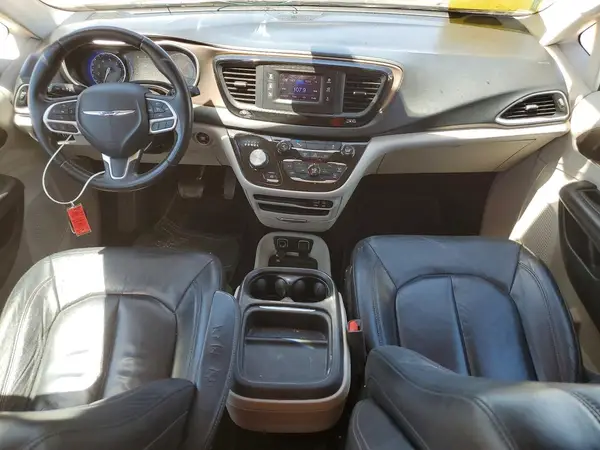 2C4RC1BG3HR620650 2017 CHRYSLER PACIFICA - Image 8