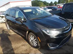 2C4RC1BG3HR635066 2017 CHRYSLER PACIFICA