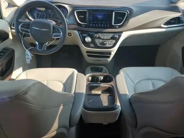 2C4RC1BG3HR654054 2017 CHRYSLER PACIFICA - Image 8