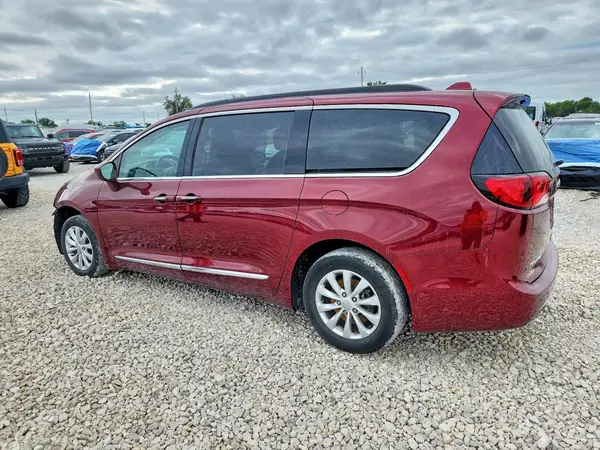 2C4RC1BG3HR654197 2017 CHRYSLER PACIFICA - Image 2