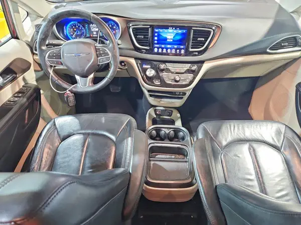 2C4RC1BG3HR654197 2017 CHRYSLER PACIFICA - Image 8