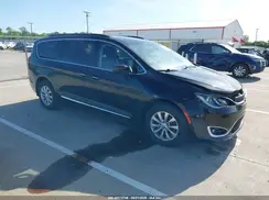 2C4RC1BG3HR660520 2017 CHRYSLER PACIFICA
