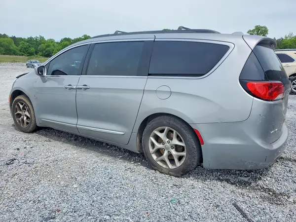 2C4RC1BG3HR668181 2017 CHRYSLER PACIFICA - Image 2
