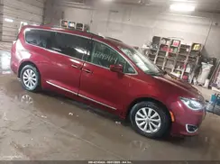 2C4RC1BG3HR688012 2017 CHRYSLER PACIFICA