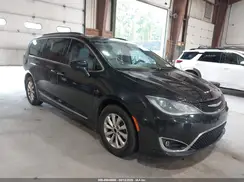 2C4RC1BG3HR688155 2017 CHRYSLER PACIFICA