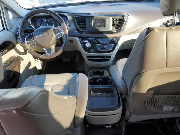 2C4RC1BG3HR702863 2017 CHRYSLER PACIFICA - Image 8