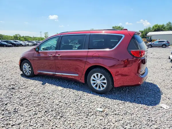 2C4RC1BG3HR711885 2017 CHRYSLER PACIFICA - Image 2