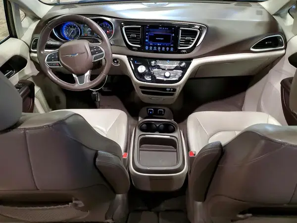 2C4RC1BG3HR711899 2017 CHRYSLER PACIFICA - Image 8