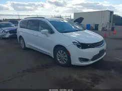 2C4RC1BG3HR739136 2017 CHRYSLER PACIFICA