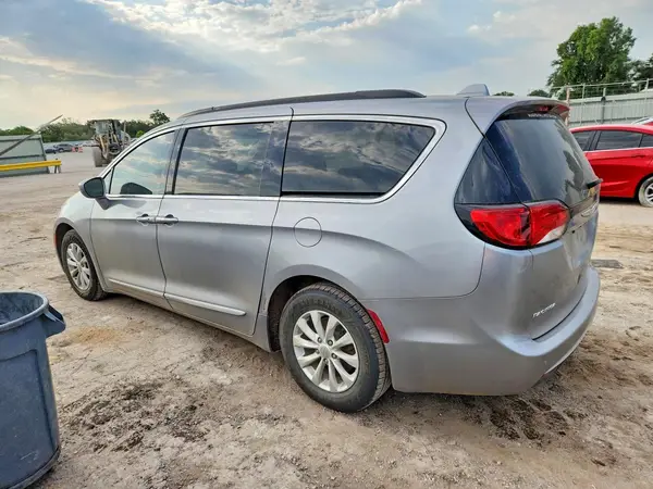 2C4RC1BG3HR747494 2017 CHRYSLER PACIFICA - Image 2