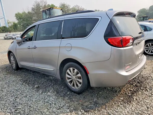 2C4RC1BG3HR753120 2017 CHRYSLER PACIFICA - Image 2