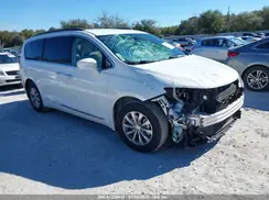 2C4RC1BG3HR762481 2017 CHRYSLER PACIFICA