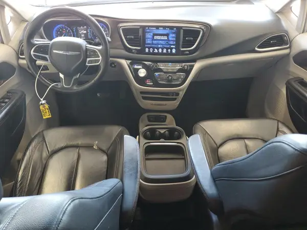 2C4RC1BG3HR770581 2017 CHRYSLER PACIFICA - Image 8