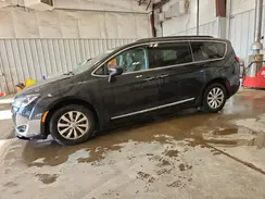 2C4RC1BG3HR788806 2017 CHRYSLER PACIFICA