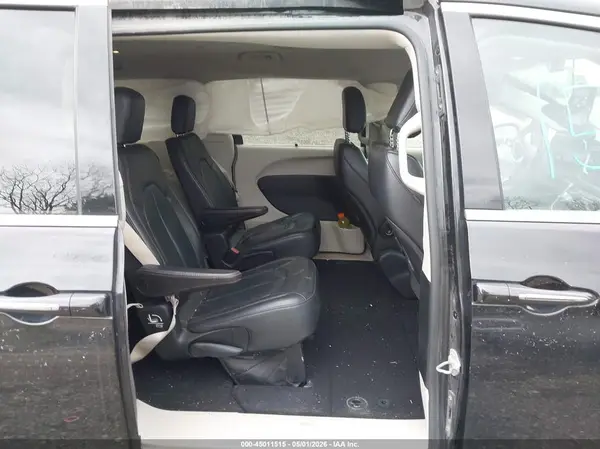 2C4RC1BG3HR795075 2017 CHRYSLER PACIFICA - Image 8