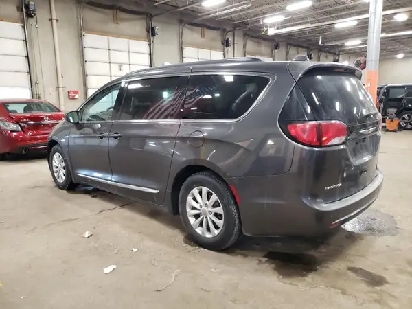 2C4RC1BG3HR795089 2017 CHRYSLER PACIFICA - Image 2