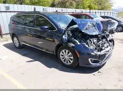 2C4RC1BG3HR795514 2017 CHRYSLER PACIFICA