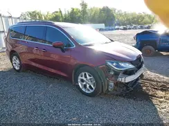 2C4RC1BG3HR795951 2017 CHRYSLER PACIFICA