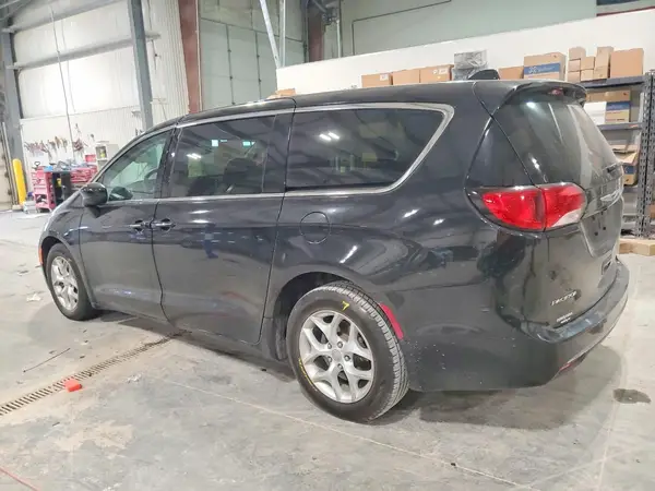 2C4RC1BG3HR796100 2017 CHRYSLER PACIFICA - Image 2