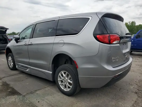 2C4RC1BG3HR797098 2017 CHRYSLER PACIFICA - Image 2