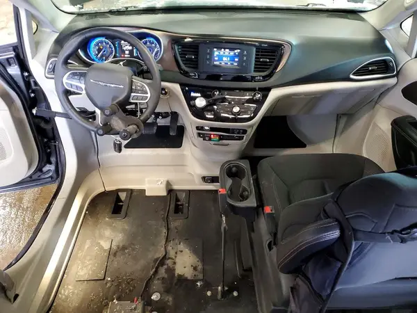 2C4RC1BG3HR797120 2017 CHRYSLER PACIFICA - Image 8