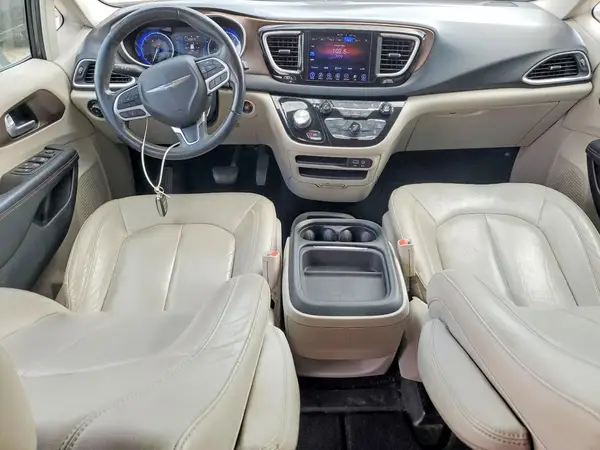 2C4RC1BG3HR803577 2017 CHRYSLER PACIFICA - Image 8