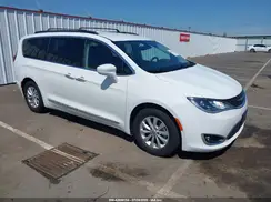 2C4RC1BG3HR809394 2017 CHRYSLER PACIFICA