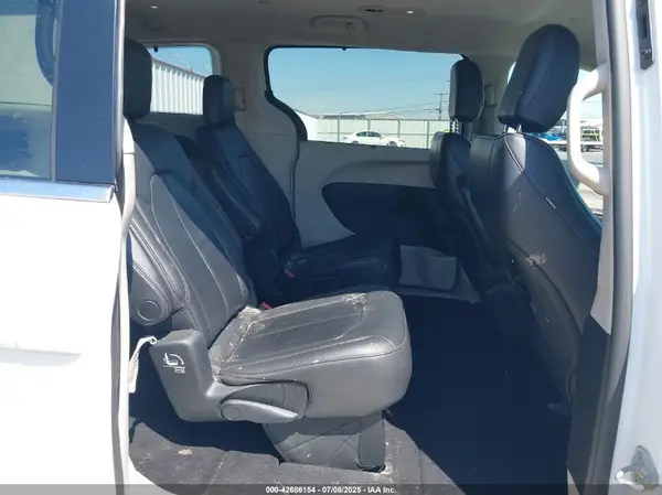 2C4RC1BG3HR809394 2017 CHRYSLER PACIFICA - Image 8