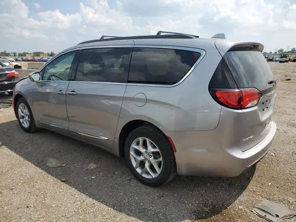 2C4RC1BG3HR809637 2017 CHRYSLER PACIFICA - Image 2