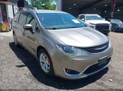 2C4RC1BG3HR811453 2017 CHRYSLER PACIFICA