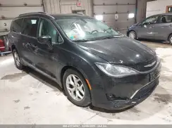 2C4RC1BG3HR816006 2017 CHRYSLER PACIFICA