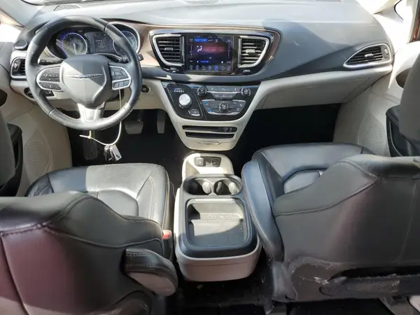 2C4RC1BG3HR820766 2017 CHRYSLER PACIFICA - Image 8