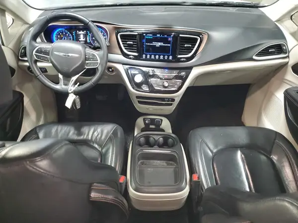 2C4RC1BG3HR820833 2017 CHRYSLER PACIFICA - Image 8